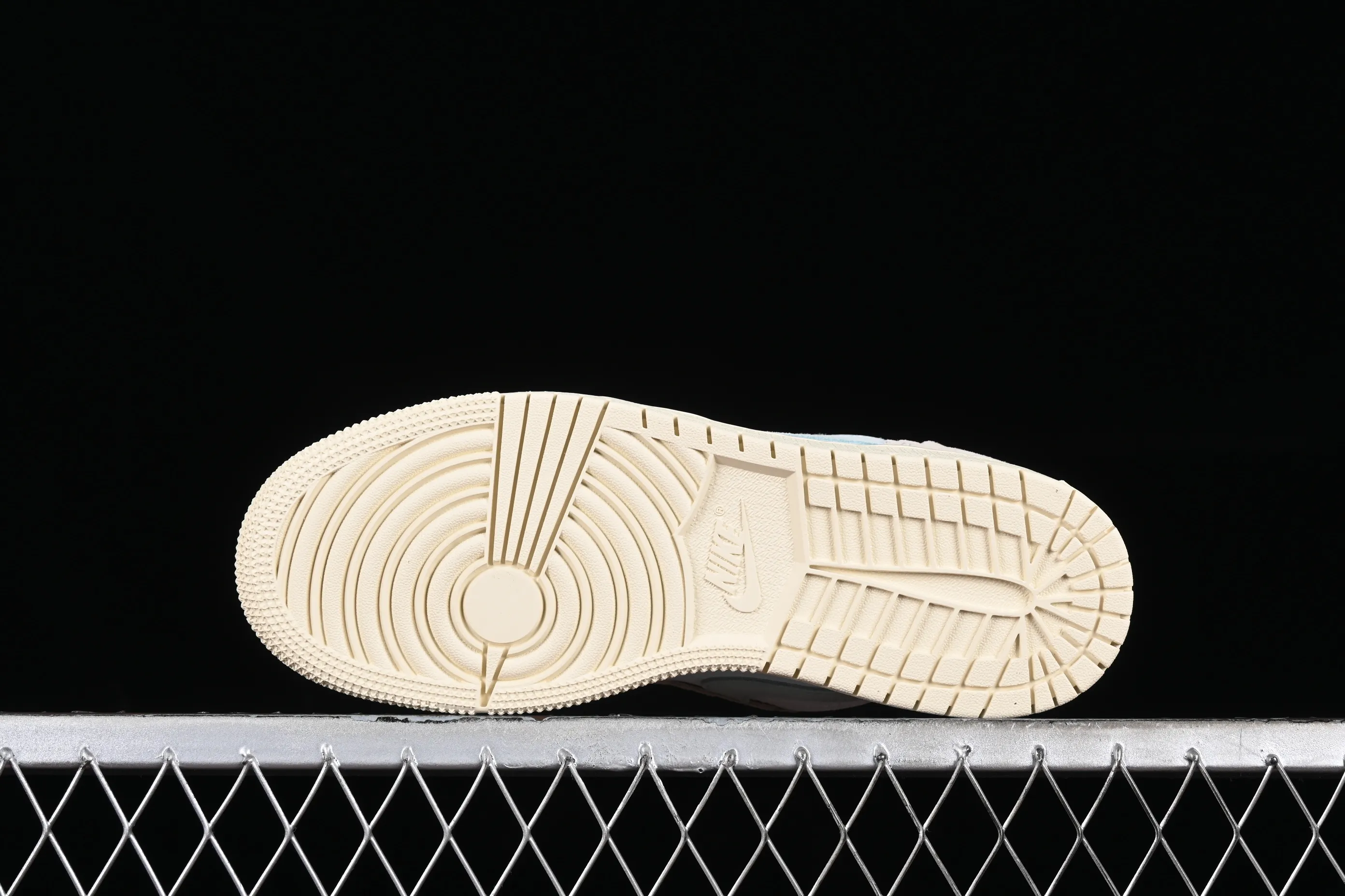 All categories Air Jordan Jordan series basketball shoes Air Jordan 1 Low G version pure original Air Jordan 1 Low AJ1 Joe 1 pink and white low-top cultural casual sneakers DZ5356-800